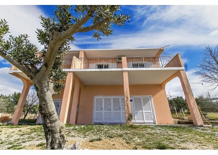 Apartament Dario *